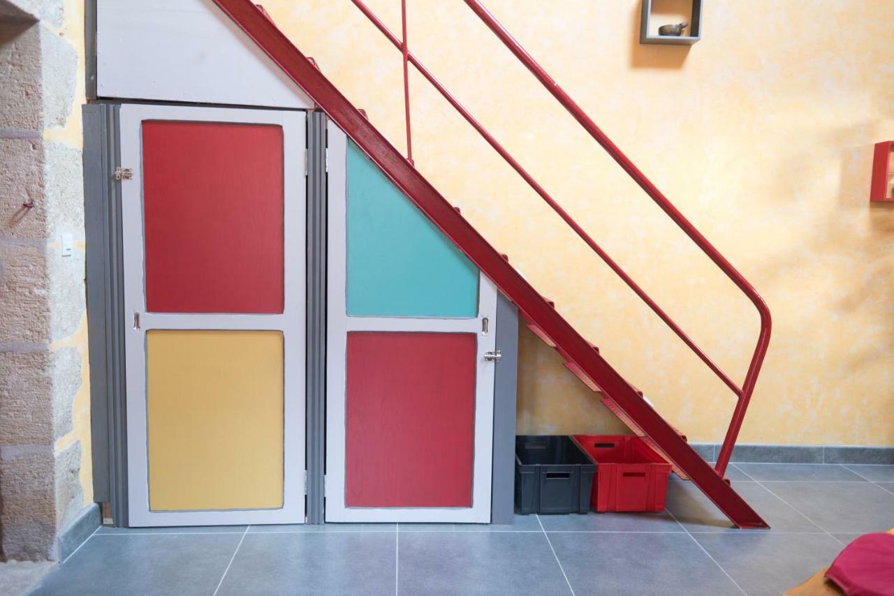 Le Fil Rouge Villa Saint-Pierre-d'Aurillac Exteriör bild